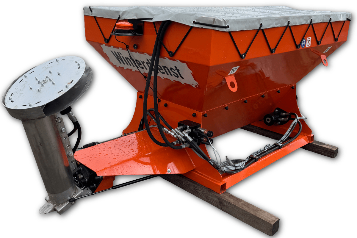 Silostreuer Multicar Tremo
